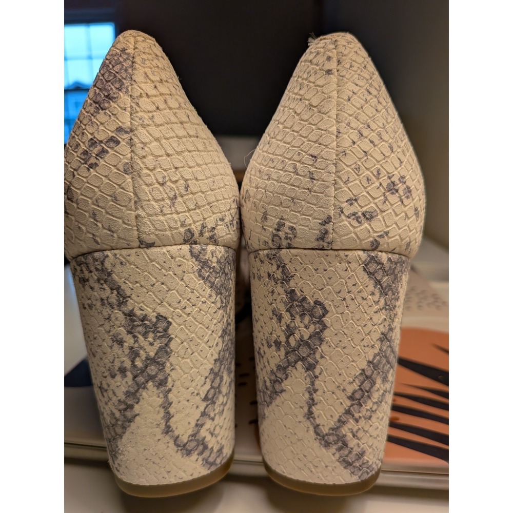Cole Haan Grand Womens 9.5B Snakeskin Embossed Leather Block Heel Pumps Cream - Picture 9 of 9